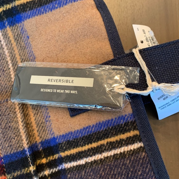 New A&F large reversible bag plaid and purple - Picture 5 of 5